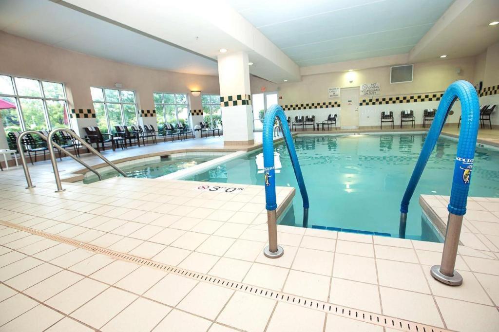 Hilton Garden Bay 3*