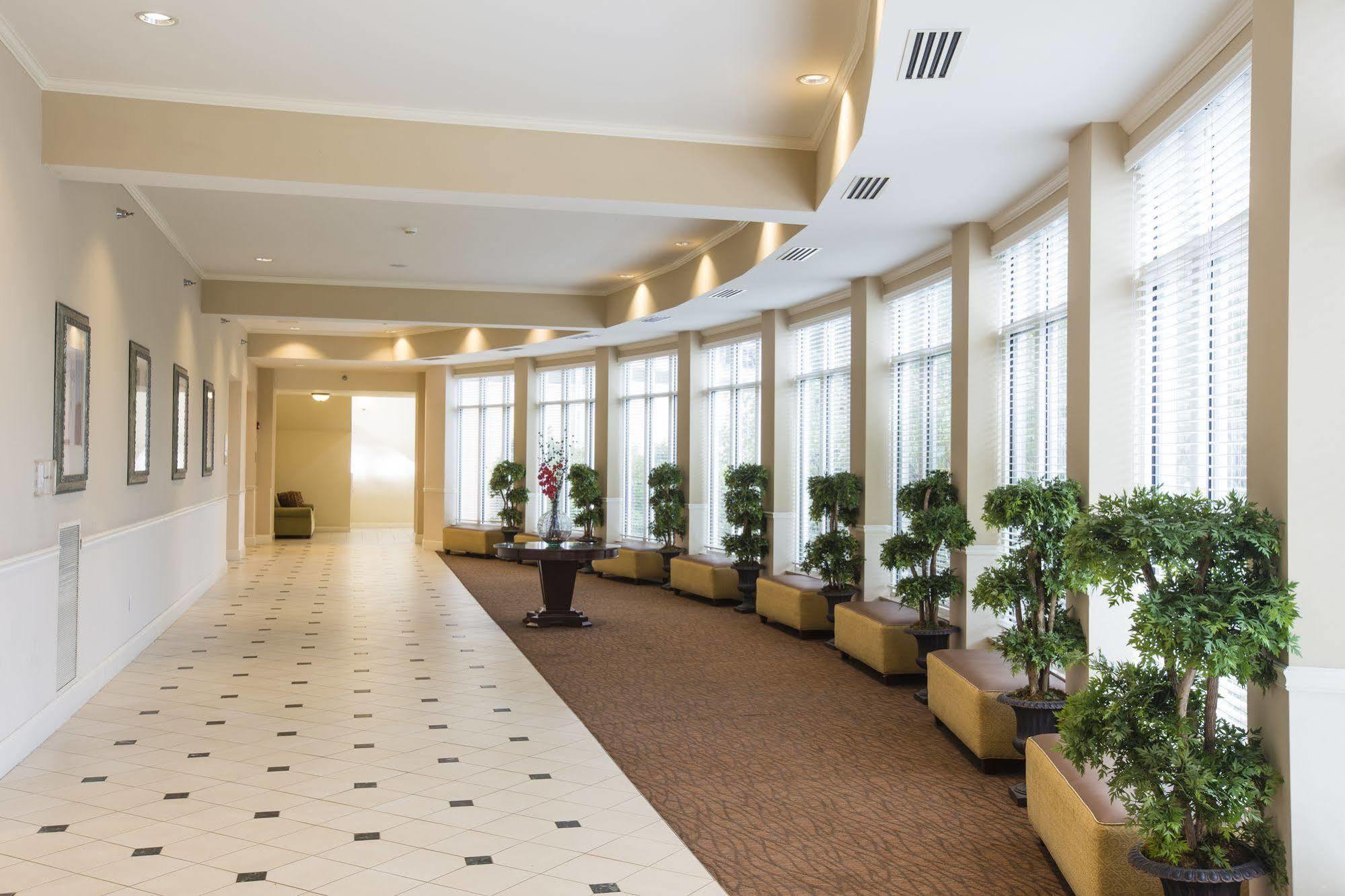 Hilton Garden Bay 3*